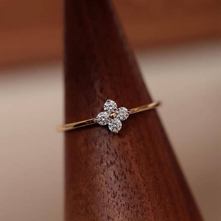 Four-leaf Clover Micro-inlaid Zircon Ring- Diamond Style
