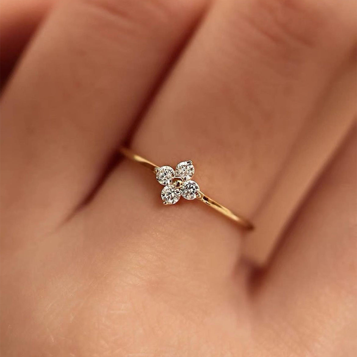 Four-leaf Clover Micro-inlaid Zircon Ring- Diamond Style