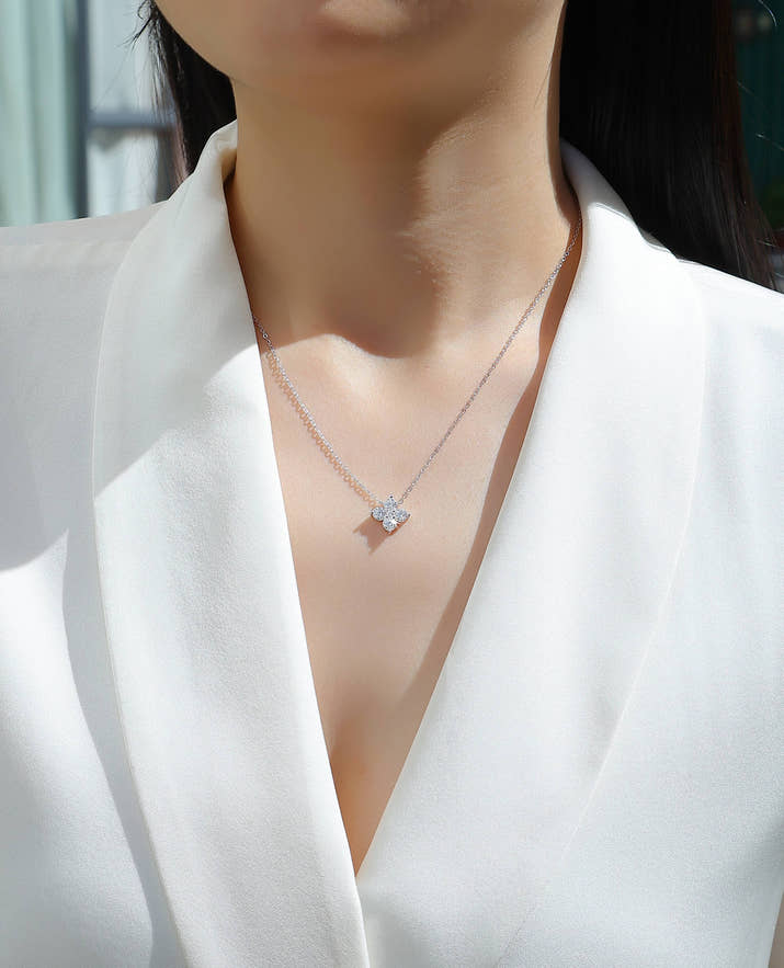 Lucky Four-leaf Clover Diamond Style necklace